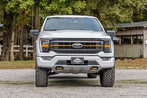 Ford F-150 Suspension Lift Kit - Rough Country - M1 Struts - Silver - '21-'25 Ford F-150 Suspension Lift Kit - Rough Country - M1 Struts - Silver - '21-'25